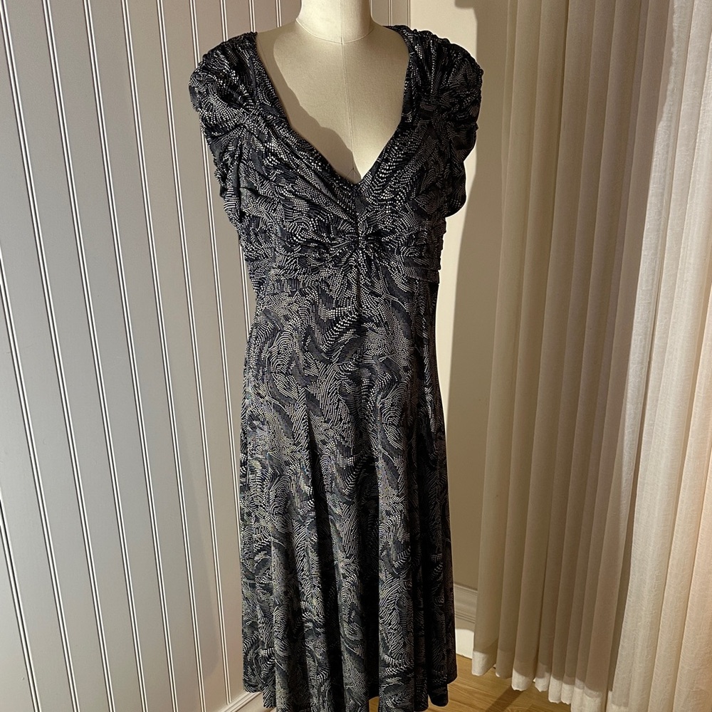 Elegant Black Patterned Dress